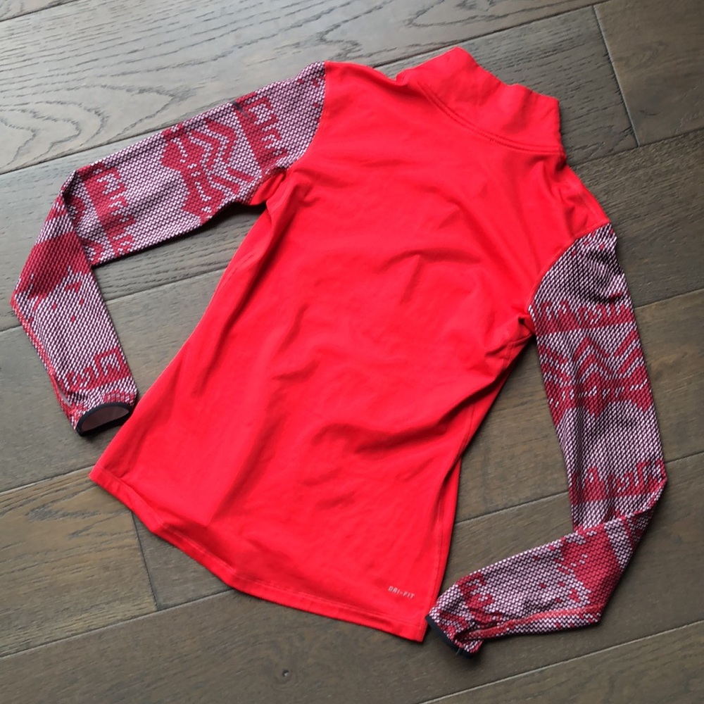 Women’s Nike Dri-Fit 1/2 Zip Top - Picture 4 of 4